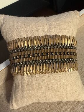 Stella & Dot Gold Pegasus Bracelet